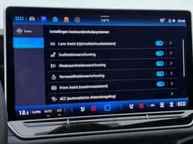 Volkswagen Passat (2024) thumbnail 10