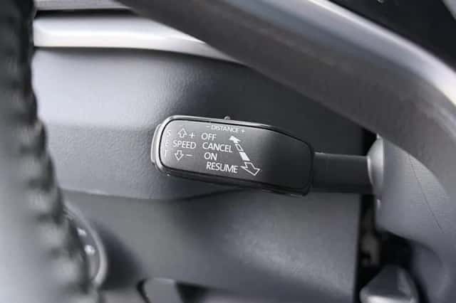 Škoda Karoq (2025) thumbnail 10