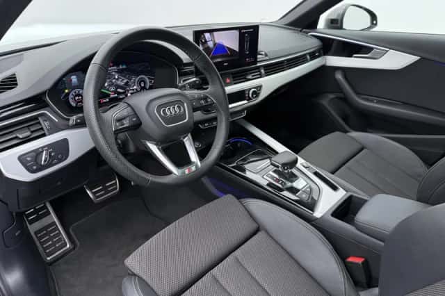 Audi A4 (2024) thumbnail 3