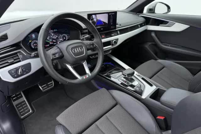 Audi A4 (2024) thumbnail 4