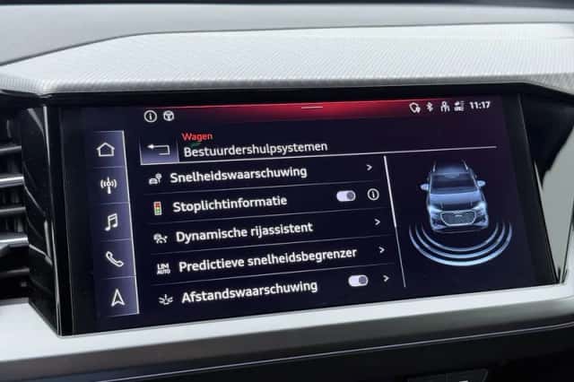 Audi Q4 e-tron (2023) thumbnail 11