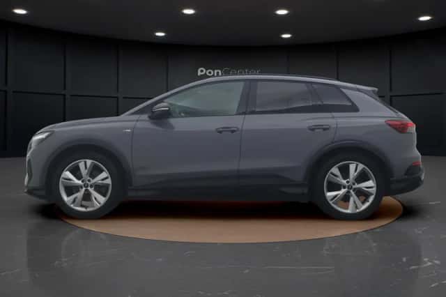 Audi Q4 e-tron (2023) thumbnail 6
