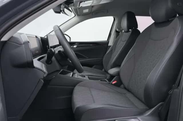Volkswagen Tiguan (2026) thumbnail 5