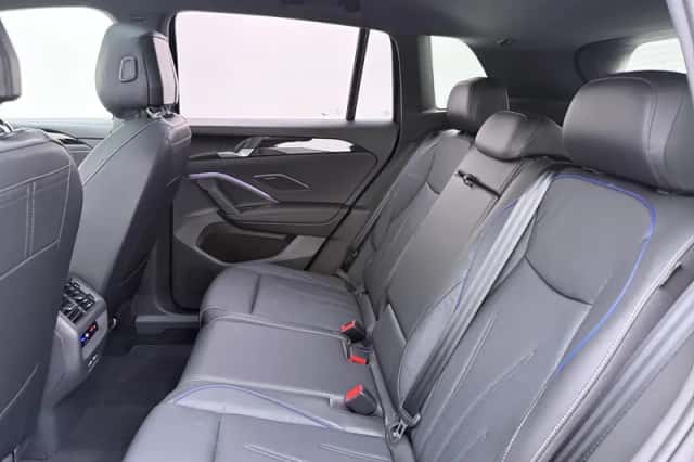Volkswagen Tiguan (2025) thumbnail 8