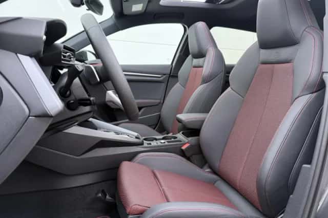 Audi A3 (2025) thumbnail 5