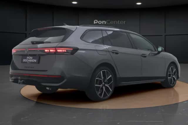 Volkswagen Passat (2025) thumbnail 5