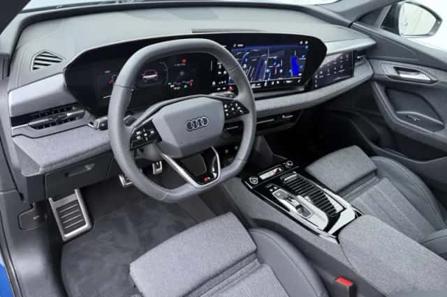 Audi Q6 e-tron (2025) thumbnail 4