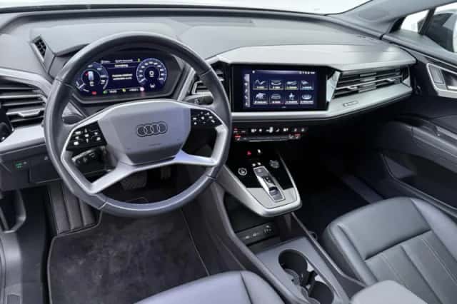 Audi Q4 e-tron (2025) thumbnail 4