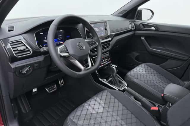 Volkswagen T-Cross (2026) thumbnail 2
