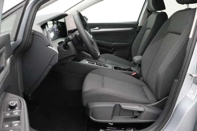 Volkswagen Golf (2026) thumbnail 7