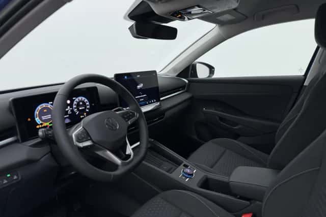 Volkswagen T-Roc (2026) thumbnail 2