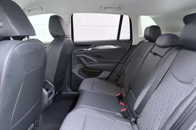 Volkswagen Tiguan (2026) thumbnail 6