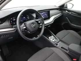 Škoda Octavia (2024) thumbnail 3