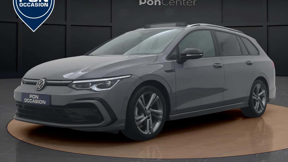 Volkswagen Golf (2022) — foto 1