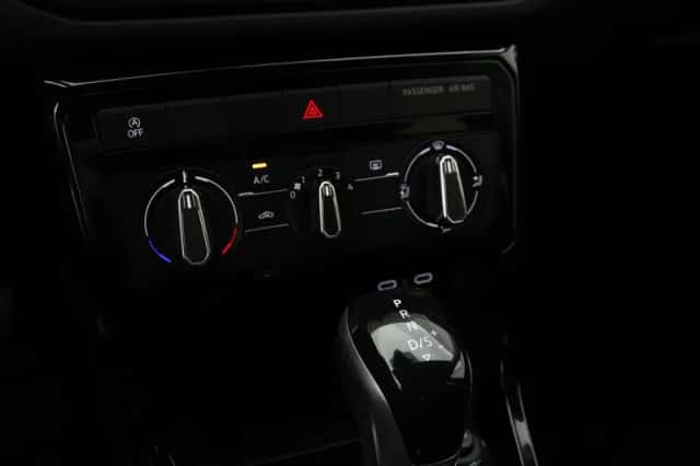 Volkswagen T-Cross (2025) thumbnail 11