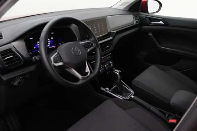 Volkswagen T-Cross (2025) thumbnail 3