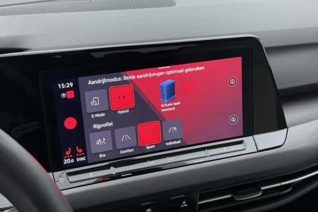Volkswagen Golf (2022) thumbnail 12