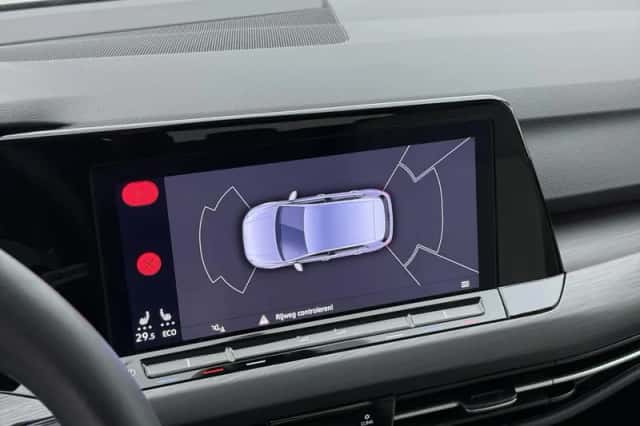Volkswagen Golf (2022) thumbnail 10