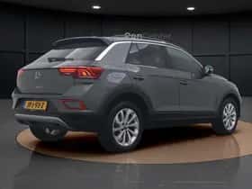 Volkswagen T-Roc (2025) thumbnail 5