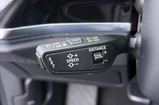 Audi Q3 (2023) thumbnail 10