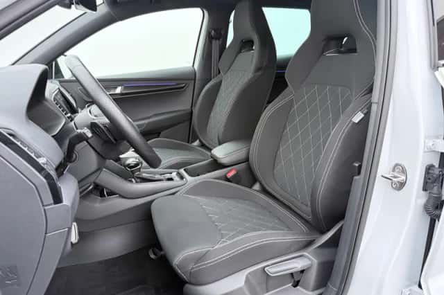Škoda Karoq (2023) thumbnail 5