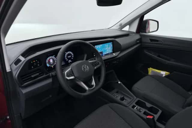 Volkswagen Caddy (2024) thumbnail 4