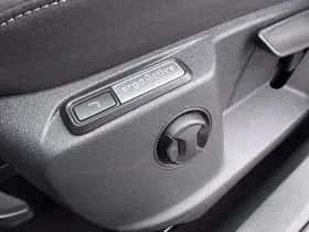 Volkswagen T-Roc (2022) thumbnail 11
