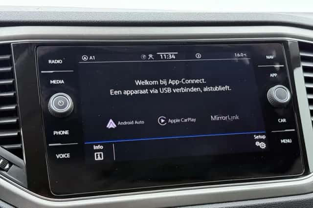Volkswagen T-Roc (2022) thumbnail 9