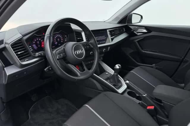 Audi A1 (2023) thumbnail 3