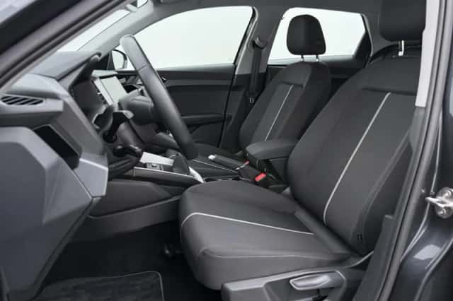 Audi A1 (2023) thumbnail 4