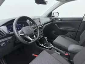 Volkswagen T-Cross (2024) thumbnail 3