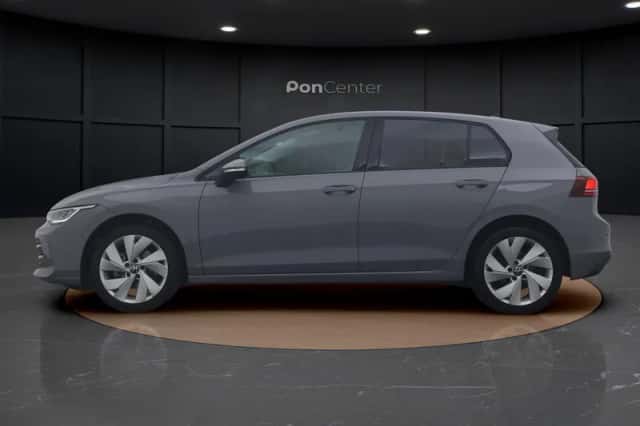 Volkswagen Golf (2024) thumbnail 6