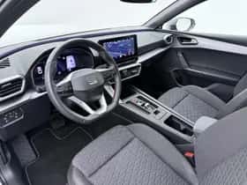 SEAT Leon (2024) thumbnail 3