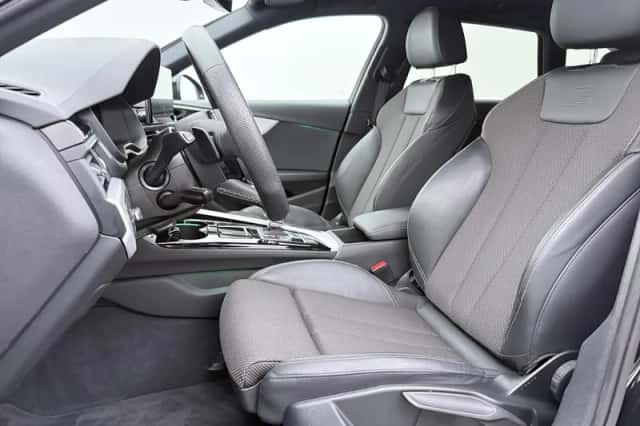 Audi A4 (2024) thumbnail 4