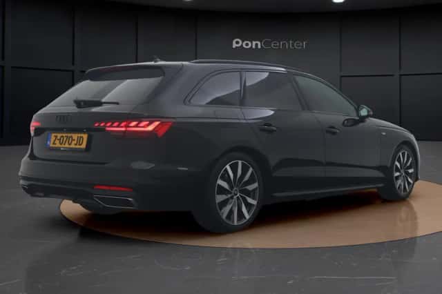 Audi A4 (2024) thumbnail 5