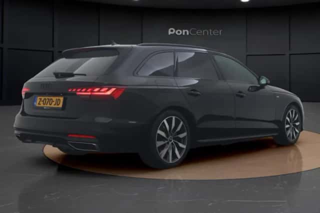Audi A4 (2024) thumbnail 6