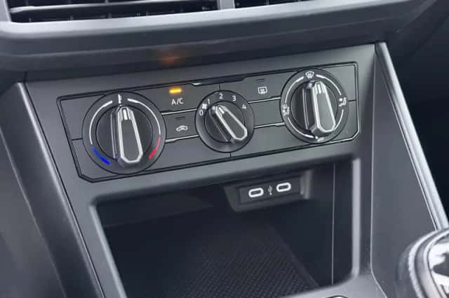 Volkswagen Polo (2024) thumbnail 13