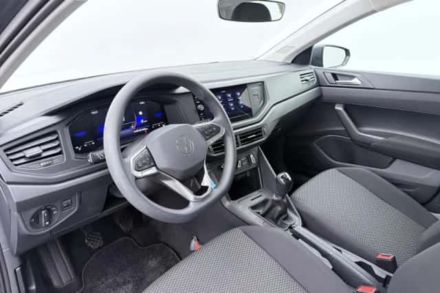 Volkswagen Polo (2024) thumbnail 3