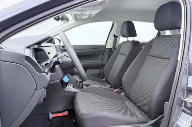 Volkswagen Polo (2024) thumbnail 4