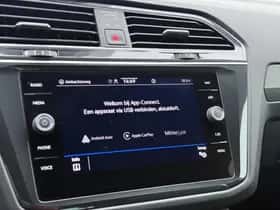Volkswagen Tiguan (2021) thumbnail 10