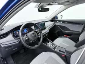Škoda Octavia (2024) thumbnail 3