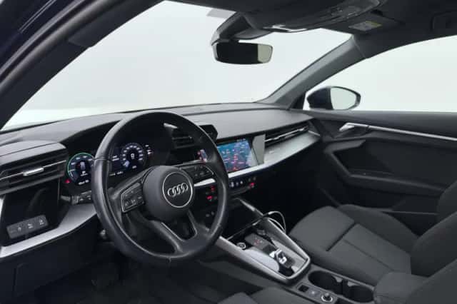 Audi A3 (2021) thumbnail 3