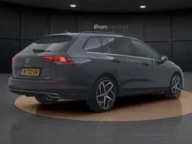 Volkswagen Golf (2022) thumbnail 5