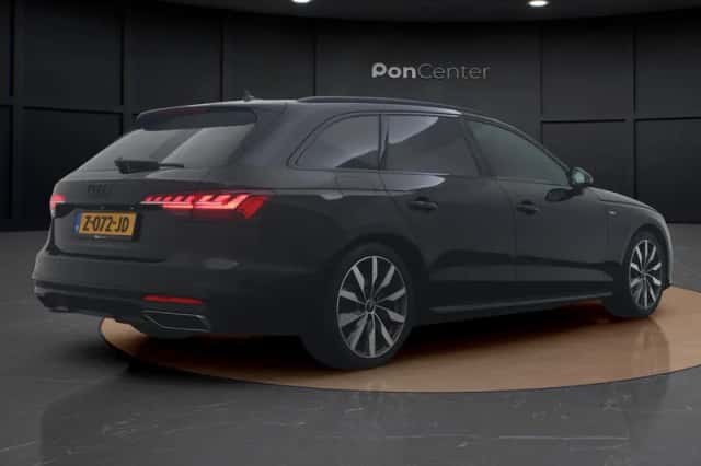 Audi A4 (2024) thumbnail 5