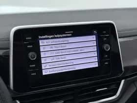 Volkswagen T-Roc (2024) thumbnail 11