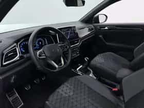 Volkswagen T-Roc (2024) thumbnail 3