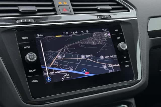 Volkswagen Tiguan (2022) thumbnail 11