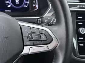 Volkswagen Tiguan (2022) thumbnail 11