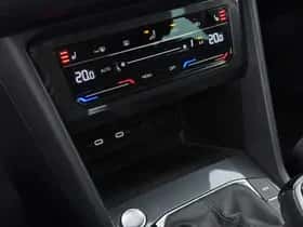 Volkswagen Tiguan (2022) thumbnail 15
