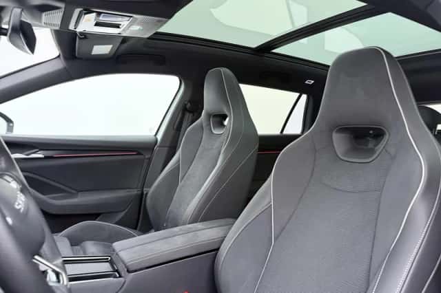 Škoda Superb (2025) thumbnail 7